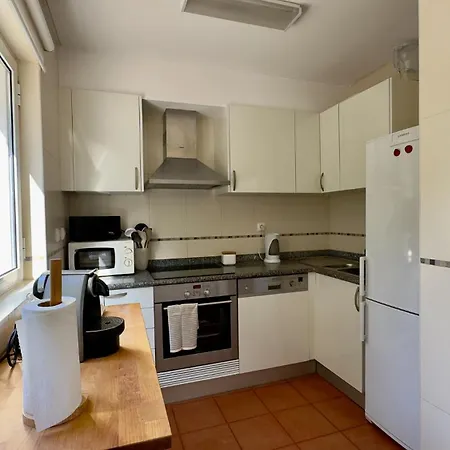 Village By The Sea منتزه العطل *