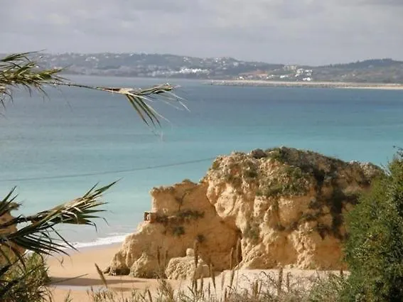 Village By The Sea אלבור