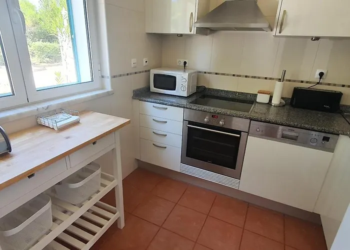 Village By The Sea منتزه العطل ألفور